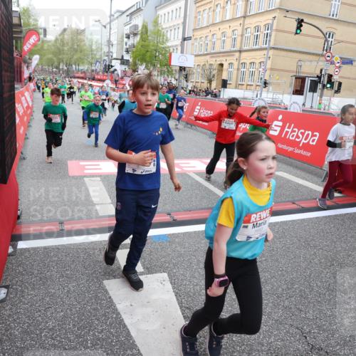 25.04.2026 - Das Zehntel Strokosch-Dieckow http://msf.ph/oto/9622580 25.04.2026 11:00:01 Ziel 5178, 5179, 5296, 5380, 5382, 5399, 5418, 5459, 5595, 5638, 5693, 5699, 5704, 5866, 5962, 6258, 6372, 6547, 7077, 7086, 7147, 7152, 7313, 7333, 7335, 7587, 7616, 7663, 7684, 7780, 7794, 7886 meine-sportfotos.de