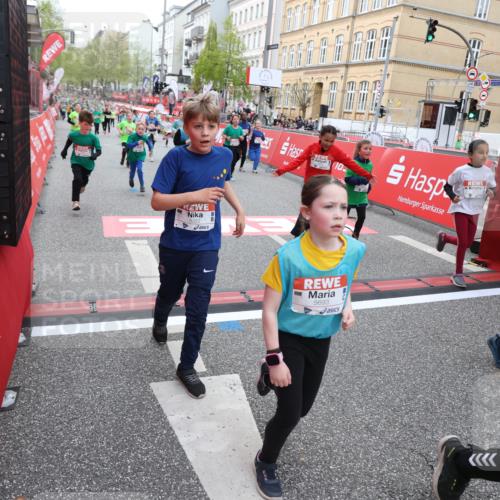 25.04.2026 - Das Zehntel Strokosch-Dieckow http://msf.ph/oto/9622602 25.04.2026 11:00:01 Ziel 5178, 5179, 5296, 5380, 5382, 5399, 5418, 5459, 5595, 5638, 5693, 5699, 5704, 5866, 5962, 6258, 6372, 6547, 7077, 7086, 7147, 7152, 7313, 7333, 7335, 7587, 7616, 7663, 7684, 7780, 7794, 7886 meine-sportfotos.de