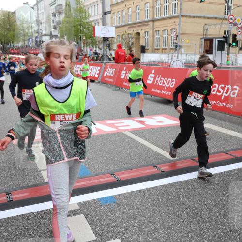 25.04.2026 - Das Zehntel Strokosch-Dieckow http://msf.ph/oto/9622622 25.04.2026 10:55:13 Ziel 5004, 5072, 5088, 5098, 5113, 5255, 5306, 5376, 5447, 5470, 5590, 5591, 5901, 5903, 6017, 6070, 6613, 6714, 6844, 6920, 6923, 6924, 6972, 7095, 7526, 7949 meine-sportfotos.de