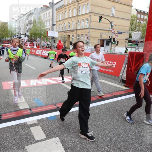 25.04.2026 - Das Zehntel Strokosch-Dieckow http://msf.ph/oto/9622671 25.04.2026 10:55:12 Ziel 5004, 5088, 5098, 5113, 5255, 5376, 5403, 5447, 5470, 5590, 5591, 5901, 5903, 6017, 6070, 6613, 6844, 6920, 6923, 6924, 7095, 7526, 7741, 7949 meine-sportfotos.de