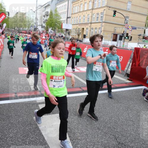 25.04.2026 - Das Zehntel Strokosch-Dieckow http://msf.ph/oto/9622711 25.04.2026 11:00:00 Ziel 5178, 5179, 5307, 5380, 5382, 5399, 5418, 5459, 5489, 5595, 5638, 5693, 5699, 5704, 5866, 5962, 6258, 6372, 6547, 6736, 7077, 7086, 7152, 7313, 7333, 7335, 7397, 7420, 7469, 7587, 7616, 7684, 7780, 7794, 7886 meine-sportfotos.de