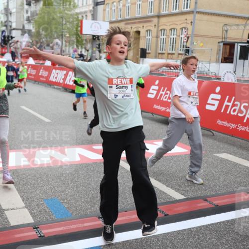 25.04.2026 - Das Zehntel Strokosch-Dieckow http://msf.ph/oto/9622718 25.04.2026 10:55:11 Ziel 5004, 5088, 5098, 5113, 5255, 5376, 5403, 5447, 5470, 5590, 5591, 5901, 5903, 6070, 6613, 6844, 6920, 6923, 6924, 7095, 7311, 7741, 7949 meine-sportfotos.de