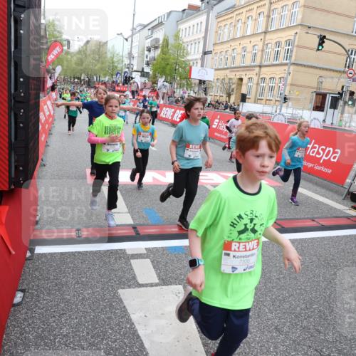 25.04.2026 - Das Zehntel Strokosch-Dieckow http://msf.ph/oto/9622783 25.04.2026 10:59:59 Ziel 5178, 5179, 5307, 5380, 5382, 5399, 5489, 5595, 5638, 5693, 5699, 5866, 5962, 6258, 6372, 6402, 6547, 6736, 7077, 7086, 7152, 7313, 7333, 7335, 7397, 7420, 7469, 7551, 7587, 7616, 7684, 7780, 7886 meine-sportfotos.de