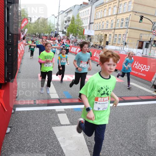 25.04.2026 - Das Zehntel Strokosch-Dieckow http://msf.ph/oto/9622794 25.04.2026 10:59:59 Ziel 5178, 5179, 5307, 5380, 5382, 5399, 5489, 5595, 5638, 5693, 5699, 5866, 5962, 6258, 6372, 6402, 6547, 6736, 7077, 7086, 7152, 7313, 7333, 7335, 7397, 7420, 7469, 7551, 7587, 7616, 7684, 7780, 7886 meine-sportfotos.de