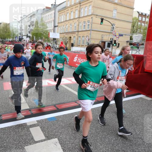 25.04.2026 - Das Zehntel Strokosch-Dieckow http://msf.ph/oto/9622804 25.04.2026 10:55:09 Ziel 5004, 5088, 5098, 5113, 5255, 5376, 5403, 5447, 5591, 5901, 5903, 6070, 6227, 6613, 6740, 6844, 6920, 6923, 6924, 7175, 7249, 7311, 7741, 7949 meine-sportfotos.de