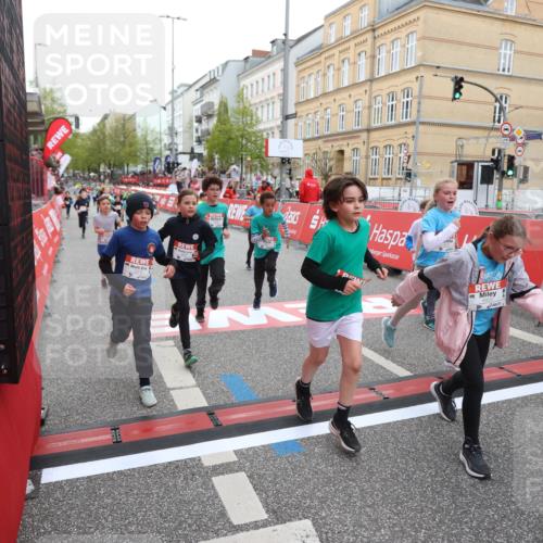 25.04.2026 - Das Zehntel Strokosch-Dieckow http://msf.ph/oto/9622818 25.04.2026 10:55:08 Ziel 5004, 5113, 5376, 5403, 5447, 5548, 5591, 5901, 5903, 6227, 6613, 6696, 6701, 6740, 6844, 6920, 6923, 6924, 7148, 7175, 7249, 7311, 7741, 7752, 7927, 7949 meine-sportfotos.de