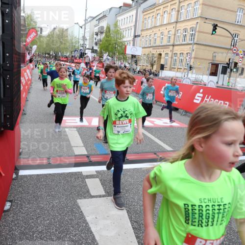25.04.2026 - Das Zehntel Strokosch-Dieckow http://msf.ph/oto/9622844 25.04.2026 10:59:59 Ziel 5178, 5179, 5307, 5380, 5382, 5399, 5489, 5595, 5638, 5693, 5699, 5866, 5962, 6258, 6372, 6402, 6547, 6736, 7077, 7086, 7152, 7313, 7333, 7335, 7397, 7420, 7469, 7551, 7587, 7616, 7684, 7780, 7886 meine-sportfotos.de