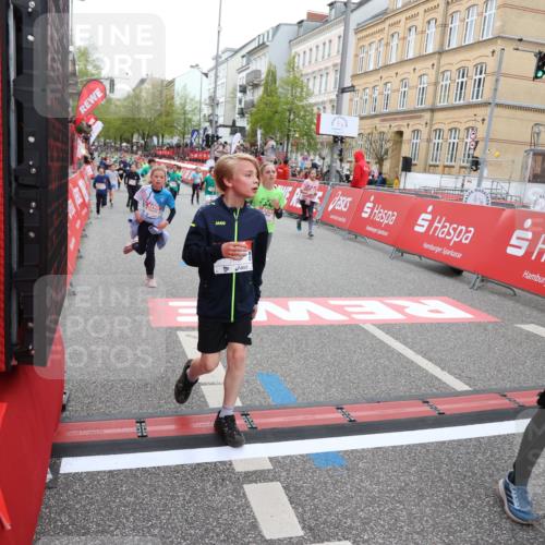 25.04.2026 - Das Zehntel Strokosch-Dieckow http://msf.ph/oto/9622872 25.04.2026 10:55:05 Ziel 5004, 5387, 5390, 5403, 5548, 5878, 5879, 6227, 6505, 6696, 6701, 6740, 6844, 6920, 7148, 7175, 7183, 7249, 7307, 7311, 7314, 7681, 7741, 7752, 7927 meine-sportfotos.de