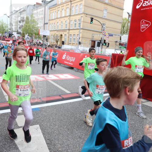 25.04.2026 - Das Zehntel Strokosch-Dieckow http://msf.ph/oto/9622896 25.04.2026 10:59:58 Ziel 5178, 5179, 5307, 5380, 5382, 5399, 5489, 5595, 5638, 5693, 5699, 5962, 6372, 6402, 6547, 6736, 6974, 6978, 7077, 7086, 7152, 7313, 7333, 7335, 7397, 7420, 7469, 7551, 7587, 7616, 7684, 7886 meine-sportfotos.de
