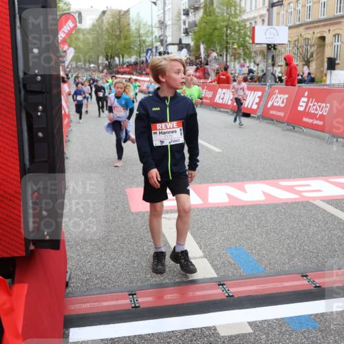 25.04.2026 - Das Zehntel Strokosch-Dieckow http://msf.ph/oto/9622906 25.04.2026 10:55:05 Ziel 5004, 5387, 5390, 5403, 5548, 5878, 5879, 6227, 6505, 6696, 6701, 6740, 6844, 6920, 7148, 7175, 7183, 7249, 7307, 7311, 7314, 7681, 7741, 7752, 7927 meine-sportfotos.de