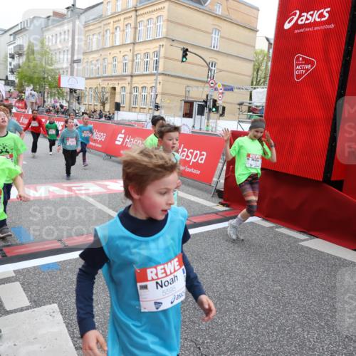 25.04.2026 - Das Zehntel Strokosch-Dieckow http://msf.ph/oto/9622910 25.04.2026 10:59:58 Ziel 5178, 5179, 5307, 5380, 5382, 5399, 5489, 5595, 5638, 5693, 5699, 5962, 6372, 6402, 6547, 6736, 6974, 6978, 7077, 7086, 7152, 7313, 7333, 7335, 7397, 7420, 7469, 7551, 7587, 7616, 7684, 7886 meine-sportfotos.de