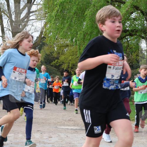 25.04.2026 - Das Zehntel Zöllner http://msf.ph/oto/9622938 25.04.2026 07:41:41 Laufen 3811, 382, 2046 meine-sportfotos.de