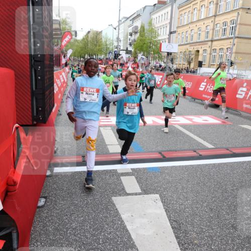 25.04.2026 - Das Zehntel Strokosch-Dieckow http://msf.ph/oto/9622973 25.04.2026 10:59:57 Ziel 5179, 5307, 5380, 5399, 5489, 5595, 5638, 5659, 5693, 5699, 5725, 5962, 6372, 6402, 6547, 6736, 6974, 6978, 7077, 7086, 7152, 7313, 7333, 7335, 7357, 7397, 7420, 7469, 7551, 7587, 7616, 7684, 7886 meine-sportfotos.de