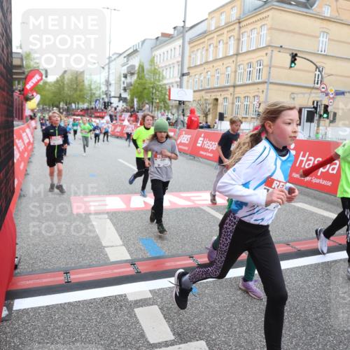 25.04.2026 - Das Zehntel Strokosch-Dieckow http://msf.ph/oto/9622977 25.04.2026 10:55:03 Ziel 5357, 5387, 5390, 5548, 5786, 5878, 5879, 6065, 6227, 6500, 6505, 6696, 6701, 6740, 6912, 7148, 7175, 7183, 7249, 7307, 7311, 7314, 7681, 7752, 7927, 8067 meine-sportfotos.de