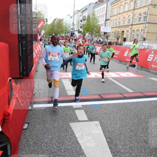 25.04.2026 - Das Zehntel Strokosch-Dieckow http://msf.ph/oto/9622986 25.04.2026 10:59:57 Ziel 5179, 5307, 5380, 5399, 5489, 5595, 5638, 5659, 5693, 5699, 5725, 5962, 6372, 6402, 6547, 6736, 6974, 6978, 7077, 7086, 7152, 7313, 7333, 7335, 7357, 7397, 7420, 7469, 7551, 7587, 7616, 7684, 7886 meine-sportfotos.de
