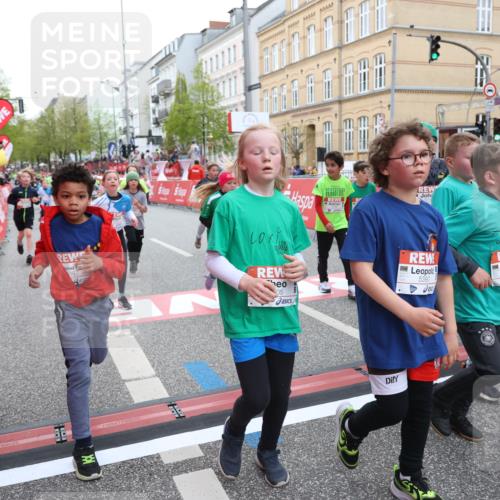25.04.2026 - Das Zehntel Strokosch-Dieckow http://msf.ph/oto/9623012 25.04.2026 10:55:02 Ziel 5357, 5387, 5390, 5446, 5548, 5786, 5878, 5879, 6036, 6065, 6227, 6500, 6505, 6696, 6701, 6740, 6912, 7133, 7148, 7175, 7183, 7205, 7249, 7307, 7314, 7681, 7752, 7927, 8019, 8041, 8067 meine-sportfotos.de