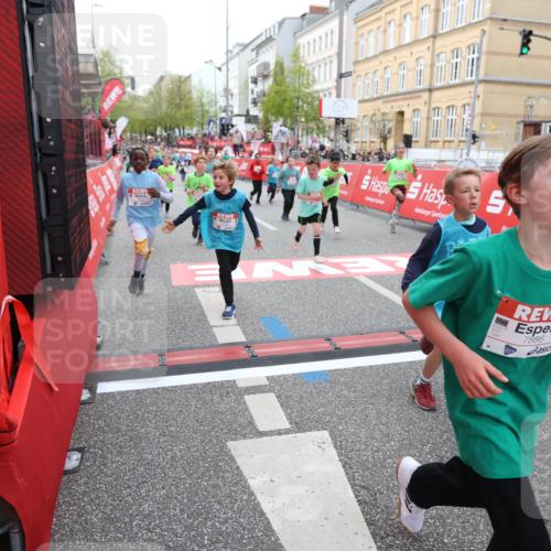 25.04.2026 - Das Zehntel Strokosch-Dieckow http://msf.ph/oto/9623013 25.04.2026 10:59:57 Ziel 5179, 5307, 5380, 5399, 5489, 5595, 5638, 5659, 5693, 5699, 5725, 5962, 6372, 6402, 6547, 6736, 6974, 6978, 7077, 7086, 7152, 7313, 7333, 7335, 7357, 7397, 7420, 7469, 7551, 7587, 7616, 7684, 7886 meine-sportfotos.de