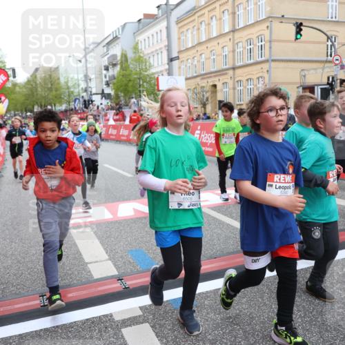 25.04.2026 - Das Zehntel Strokosch-Dieckow http://msf.ph/oto/9623023 25.04.2026 10:55:02 Ziel 5357, 5387, 5390, 5446, 5548, 5786, 5878, 5879, 6036, 6065, 6227, 6500, 6505, 6696, 6701, 6740, 6912, 7133, 7148, 7175, 7183, 7205, 7249, 7307, 7314, 7681, 7752, 7927, 8019, 8041, 8067 meine-sportfotos.de