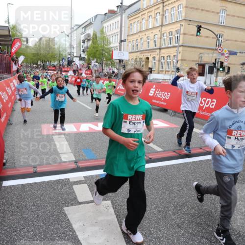 25.04.2026 - Das Zehntel Strokosch-Dieckow http://msf.ph/oto/9623069 25.04.2026 10:59:56 Ziel 5179, 5307, 5380, 5399, 5489, 5595, 5638, 5659, 5669, 5725, 5962, 6372, 6402, 6547, 6736, 6974, 6978, 7077, 7152, 7313, 7333, 7335, 7357, 7397, 7420, 7469, 7551, 7684, 7886 meine-sportfotos.de
