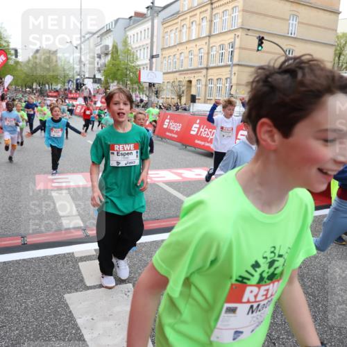 25.04.2026 - Das Zehntel Strokosch-Dieckow http://msf.ph/oto/9623104 25.04.2026 10:59:56 Ziel 5179, 5307, 5380, 5399, 5489, 5595, 5638, 5659, 5669, 5725, 5962, 6372, 6402, 6547, 6736, 6974, 6978, 7077, 7152, 7313, 7333, 7335, 7357, 7397, 7420, 7469, 7551, 7684, 7886 meine-sportfotos.de