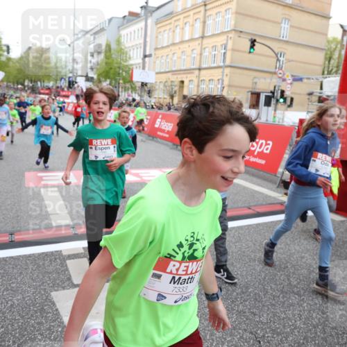 25.04.2026 - Das Zehntel Strokosch-Dieckow http://msf.ph/oto/9623121 25.04.2026 10:59:56 Ziel 5179, 5307, 5380, 5399, 5489, 5595, 5638, 5659, 5669, 5725, 5962, 6372, 6402, 6547, 6736, 6974, 6978, 7077, 7152, 7313, 7333, 7335, 7357, 7397, 7420, 7469, 7551, 7684, 7886 meine-sportfotos.de