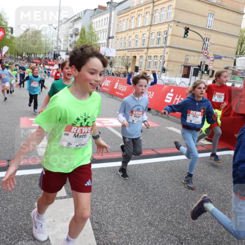 25.04.2026 - Das Zehntel Strokosch-Dieckow http://msf.ph/oto/9623141 25.04.2026 10:59:56 Ziel 5179, 5307, 5380, 5399, 5489, 5595, 5638, 5659, 5669, 5725, 5962, 6372, 6402, 6547, 6736, 6974, 6978, 7077, 7152, 7313, 7333, 7335, 7357, 7397, 7420, 7469, 7551, 7684, 7886 meine-sportfotos.de