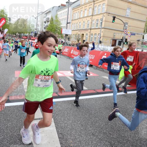 25.04.2026 - Das Zehntel Strokosch-Dieckow http://msf.ph/oto/9623155 25.04.2026 10:59:56 Ziel 5179, 5307, 5380, 5399, 5489, 5595, 5638, 5659, 5669, 5725, 5962, 6372, 6402, 6547, 6736, 6974, 6978, 7077, 7152, 7313, 7333, 7335, 7357, 7397, 7420, 7469, 7551, 7684, 7886 meine-sportfotos.de