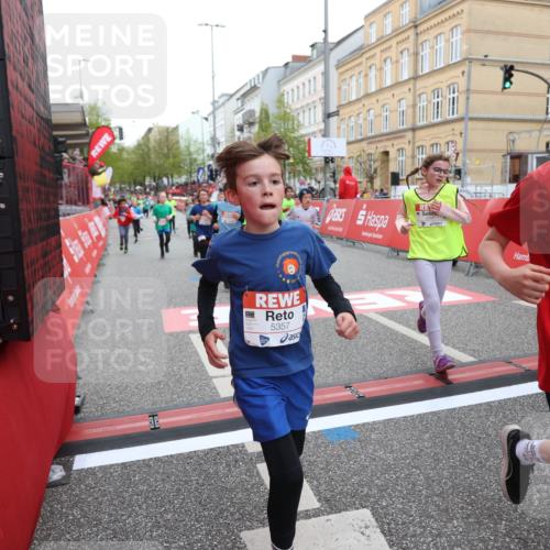 25.04.2026 - Das Zehntel Strokosch-Dieckow http://msf.ph/oto/9623195 25.04.2026 10:54:58 Ziel 5357, 5390, 5446, 5584, 5729, 5771, 5786, 5827, 6036, 6065, 6076, 6219, 6222, 6226, 6247, 6373, 6393, 6500, 6709, 6912, 7133, 7183, 7205, 7307, 7314, 7623, 7681, 7746, 8019, 8041, 8067 meine-sportfotos.de