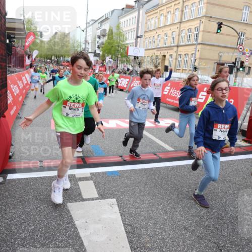 25.04.2026 - Das Zehntel Strokosch-Dieckow http://msf.ph/oto/9623197 25.04.2026 10:59:55 Ziel 5179, 5307, 5380, 5399, 5489, 5595, 5638, 5659, 5669, 5725, 5962, 6372, 6402, 6547, 6736, 6974, 6978, 7077, 7152, 7276, 7333, 7339, 7357, 7397, 7420, 7469, 7551, 7684, 7886 meine-sportfotos.de