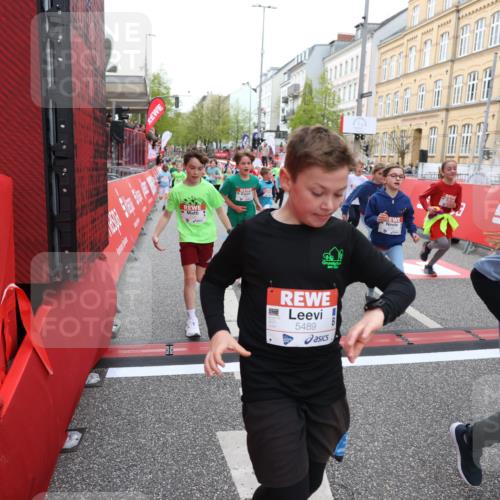 25.04.2026 - Das Zehntel Strokosch-Dieckow http://msf.ph/oto/9623234 25.04.2026 10:59:55 Ziel 5179, 5307, 5380, 5399, 5489, 5595, 5638, 5659, 5669, 5725, 5962, 6372, 6402, 6547, 6736, 6974, 6978, 7077, 7152, 7276, 7333, 7339, 7357, 7397, 7420, 7469, 7551, 7684, 7886 meine-sportfotos.de