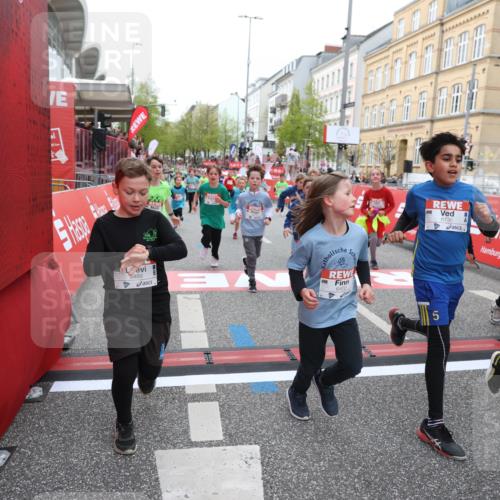 25.04.2026 - Das Zehntel Strokosch-Dieckow http://msf.ph/oto/9623326 25.04.2026 10:59:54 Ziel 5179, 5307, 5380, 5399, 5489, 5638, 5659, 5669, 5725, 6372, 6402, 6547, 6736, 6974, 6978, 7276, 7278, 7333, 7339, 7357, 7397, 7420, 7469, 7551, 7886 meine-sportfotos.de
