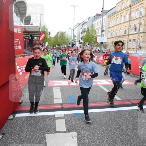 25.04.2026 - Das Zehntel Strokosch-Dieckow http://msf.ph/oto/9623357 25.04.2026 10:59:54 Ziel 5179, 5307, 5380, 5399, 5489, 5638, 5659, 5669, 5725, 6372, 6402, 6547, 6736, 6974, 6978, 7276, 7278, 7333, 7339, 7357, 7397, 7420, 7469, 7551, 7886 meine-sportfotos.de