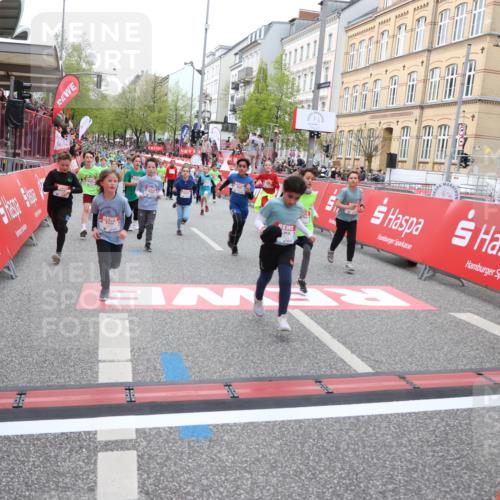 25.04.2026 - Das Zehntel Strokosch-Dieckow http://msf.ph/oto/9623474 25.04.2026 10:59:53 Ziel 5307, 5380, 5399, 5489, 5659, 5669, 5725, 5956, 6372, 6402, 6547, 6736, 6974, 6978, 7276, 7278, 7333, 7339, 7357, 7397, 7420, 7469, 7551, 7886, 7975 meine-sportfotos.de