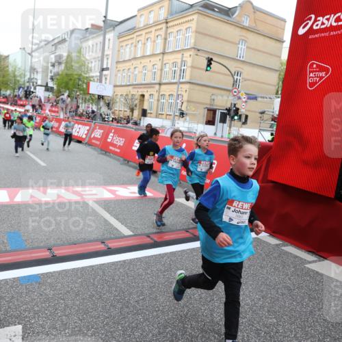 25.04.2026 - Das Zehntel Strokosch-Dieckow http://msf.ph/oto/9623595 25.04.2026 10:59:51 Ziel 5069, 5659, 5669, 5725, 5808, 5956, 6098, 6101, 6108, 6112, 6129, 6402, 6974, 6978, 7276, 7278, 7339, 7357, 7407, 7551, 7975, 7983 meine-sportfotos.de