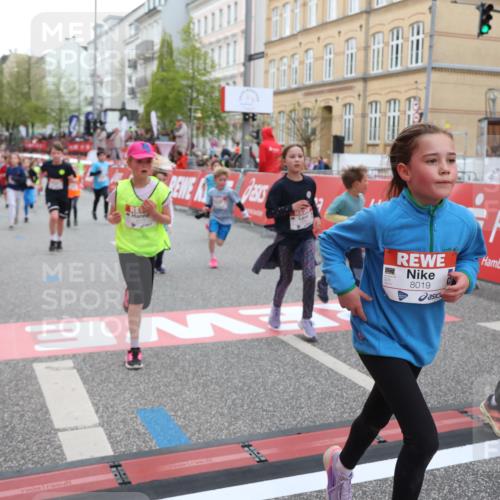 25.04.2026 - Das Zehntel Strokosch-Dieckow http://msf.ph/oto/9623600 25.04.2026 10:54:52 Ziel 5234, 5411, 5584, 5729, 5771, 5827, 6076, 6219, 6226, 6364, 6373, 6393, 6623, 6709, 7340, 7623, 7746, 7830, 7940 meine-sportfotos.de