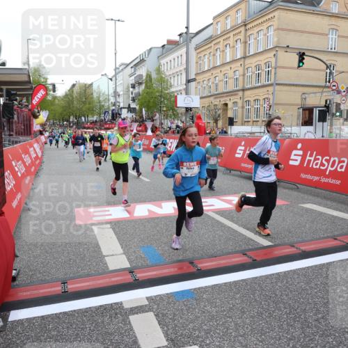 25.04.2026 - Das Zehntel Strokosch-Dieckow http://msf.ph/oto/9623610 25.04.2026 10:54:52 Ziel 5234, 5411, 5584, 5729, 5771, 5827, 6076, 6219, 6226, 6364, 6373, 6393, 6623, 6709, 7340, 7623, 7746, 7830, 7940 meine-sportfotos.de