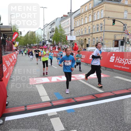 25.04.2026 - Das Zehntel Strokosch-Dieckow http://msf.ph/oto/9623635 25.04.2026 10:54:52 Ziel 5234, 5411, 5584, 5729, 5771, 5827, 6076, 6219, 6226, 6364, 6373, 6393, 6623, 6709, 7340, 7623, 7746, 7830, 7940 meine-sportfotos.de