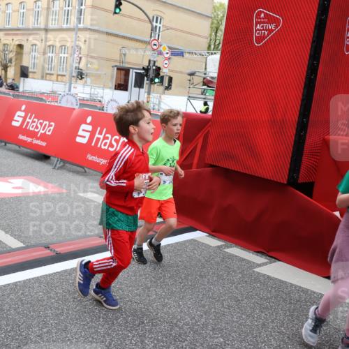 25.04.2026 - Das Zehntel Strokosch-Dieckow http://msf.ph/oto/9623665 25.04.2026 10:59:50 Ziel 5022, 5069, 5659, 5669, 5725, 5808, 5956, 6098, 6101, 6108, 6112, 6129, 6588, 6974, 6978, 7276, 7278, 7339, 7357, 7407, 7598, 7634, 7975, 7983 meine-sportfotos.de
