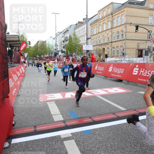 25.04.2026 - Das Zehntel Strokosch-Dieckow http://msf.ph/oto/9623715 25.04.2026 10:54:51 Ziel 5234, 5411, 5584, 5713, 5729, 5771, 5906, 6076, 6364, 6373, 6393, 6623, 7340, 7623, 7746, 7830, 7940 meine-sportfotos.de