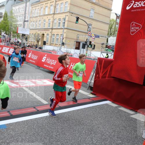 25.04.2026 - Das Zehntel Strokosch-Dieckow http://msf.ph/oto/9623716 25.04.2026 10:59:49 Ziel 5022, 5069, 5659, 5669, 5725, 5808, 5956, 6098, 6101, 6108, 6112, 6129, 6588, 7276, 7278, 7339, 7357, 7407, 7467, 7597, 7598, 7634, 7975, 7983 meine-sportfotos.de