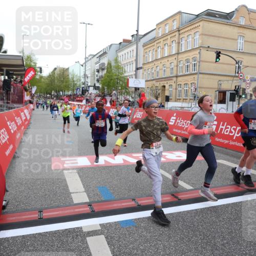 25.04.2026 - Das Zehntel Strokosch-Dieckow http://msf.ph/oto/9623745 25.04.2026 10:54:50 Ziel 5234, 5411, 5713, 5906, 6076, 6364, 6623, 7340, 7746, 7830, 7940 meine-sportfotos.de