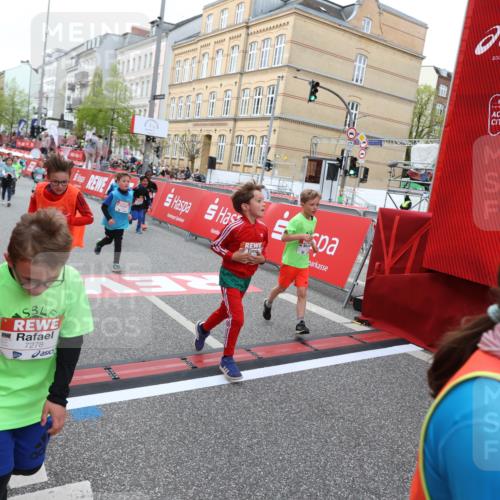 25.04.2026 - Das Zehntel Strokosch-Dieckow http://msf.ph/oto/9623752 25.04.2026 10:59:49 Ziel 5022, 5069, 5659, 5669, 5725, 5808, 5956, 6098, 6101, 6108, 6112, 6129, 6588, 7276, 7278, 7339, 7357, 7407, 7467, 7597, 7598, 7634, 7975, 7983 meine-sportfotos.de