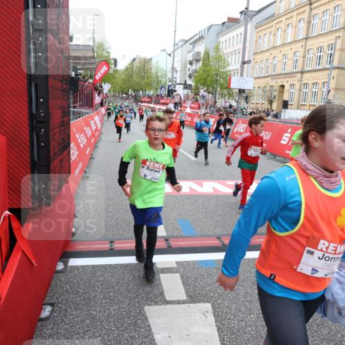 25.04.2026 - Das Zehntel Strokosch-Dieckow http://msf.ph/oto/9623796 25.04.2026 10:59:49 Ziel 5022, 5069, 5659, 5669, 5725, 5808, 5956, 6098, 6101, 6108, 6112, 6129, 6588, 7276, 7278, 7339, 7357, 7407, 7467, 7597, 7598, 7634, 7975, 7983 meine-sportfotos.de