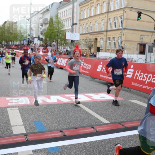 25.04.2026 - Das Zehntel Strokosch-Dieckow http://msf.ph/oto/9623805 25.04.2026 10:54:50 Ziel 5234, 5411, 5713, 5906, 6076, 6364, 6623, 7340, 7746, 7830, 7940 meine-sportfotos.de