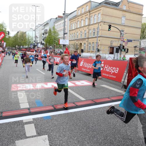 25.04.2026 - Das Zehntel Strokosch-Dieckow http://msf.ph/oto/9623857 25.04.2026 10:54:49 Ziel 5234, 5411, 5713, 5906, 6364, 6623, 7253, 7340, 7830, 7940 meine-sportfotos.de