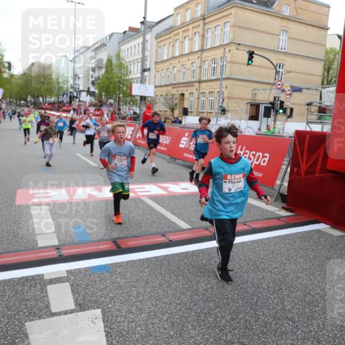 25.04.2026 - Das Zehntel Strokosch-Dieckow http://msf.ph/oto/9623873 25.04.2026 10:54:49 Ziel 5234, 5411, 5713, 5906, 6364, 6623, 7253, 7340, 7830, 7940 meine-sportfotos.de