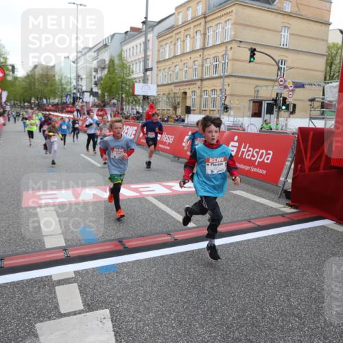 25.04.2026 - Das Zehntel Strokosch-Dieckow http://msf.ph/oto/9623893 25.04.2026 10:54:49 Ziel 5234, 5411, 5713, 5906, 6364, 6623, 7253, 7340, 7830, 7940 meine-sportfotos.de