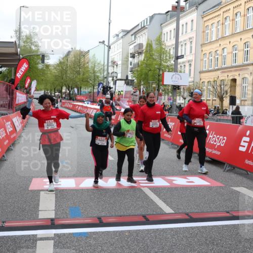 25.04.2026 - Das Zehntel Strokosch-Dieckow http://msf.ph/oto/9623969 25.04.2026 09:15:43 Ziel 1379, 2209 meine-sportfotos.de