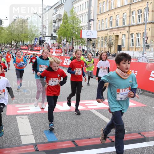 25.04.2026 - Das Zehntel Strokosch-Dieckow http://msf.ph/oto/9624043 25.04.2026 10:59:45 Ziel 5022, 5069, 5311, 5316, 5323, 5347, 5668, 5808, 5933, 5956, 6098, 6101, 6108, 6112, 6129, 6369, 6467, 6588, 6746, 6759, 7080, 7232, 7407, 7467, 7597, 7598, 7634, 7636, 7666, 7866, 7975, 7983 meine-sportfotos.de