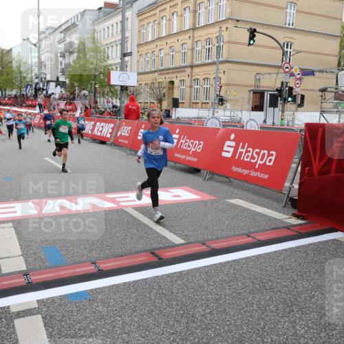 25.04.2026 - Das Zehntel Strokosch-Dieckow http://msf.ph/oto/9624080 25.04.2026 10:54:46 Ziel 5234, 5424, 5558, 5564, 5683, 5713, 5906, 6060, 6213, 6364, 6623, 7191, 7194, 7233, 7253, 7697, 7940 meine-sportfotos.de